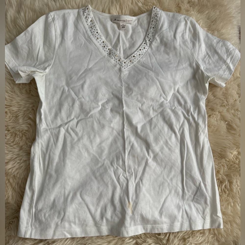 Cute white shirt